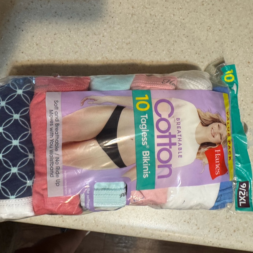 Hanes women’s Tagless Cotton Underwear - Multi-Color Pack